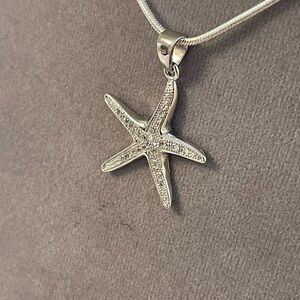 Sterling Silver Starfish Pendant & Chain